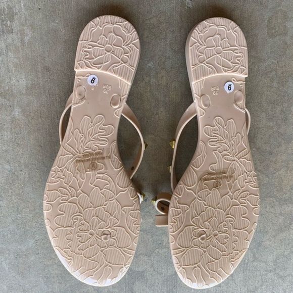 Cream + gold Rockstud Bow Beige Jelly Sandals NWOB - Picture 6 of 12